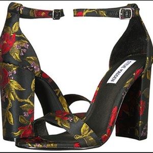 Steve Madden flower embroidered heeled sandals